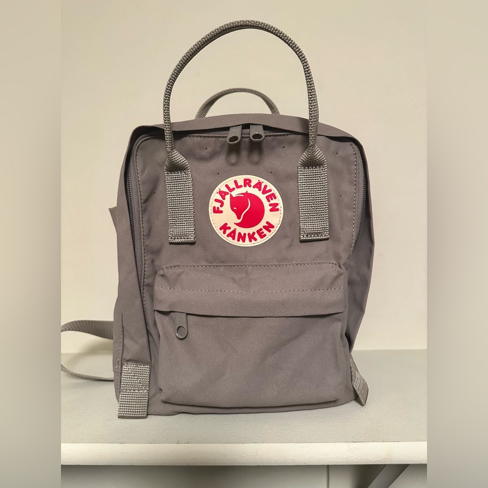 Fjallraven Mini Kanken backpack in Fog